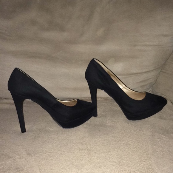 Charlotte Russe Shoes - Heels 👠
